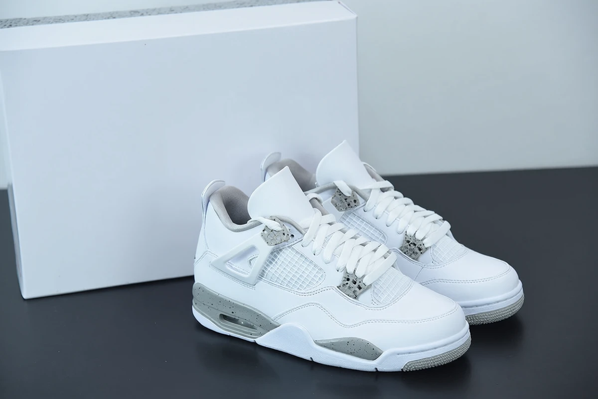NK AJ 4 Retro White Oreo - Imagen 1